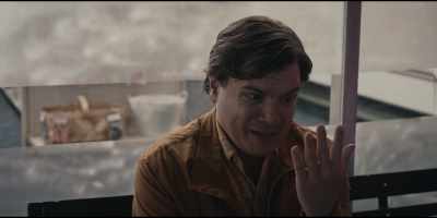 I saw that man's face shatter
into itty bitty pieces. - Walden