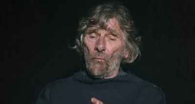 I saw so many artists who came
and either just - Marianne & Leonard: Words of Love