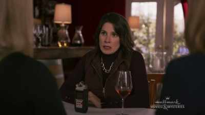 I saw someone sneak out
the back. - Chronicle Mysteries: Vines that Bind