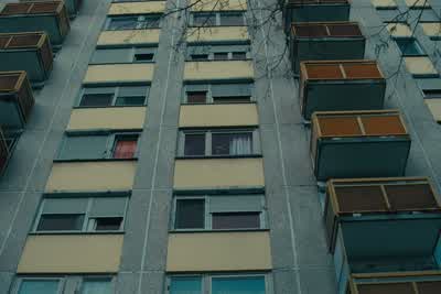 I saw the signal in your window. - PONIES