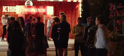 ♪ I say no one ♪ ♪ No one ♪ ♪ Is too cool ♪ ♪ Is too cool... - The Kissing Booth