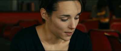 I see a handsome young man - An Impossible Love