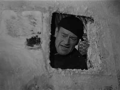 - I see a lake down here, think!
- There's another one over here! - Island in the Sky