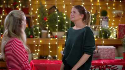 I see a setting
for a new mystery. - Meet Me Under the Mistletoe