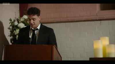 I see Chlo - Waterloo Road