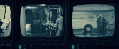I see her. I see her. - Underworld: Awakening