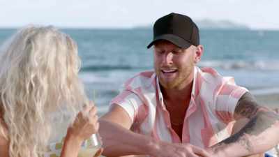 I SEE MYSELF LIKE CRAWLING INTO
BED, CUDDLING WITH YOU. - Love Island