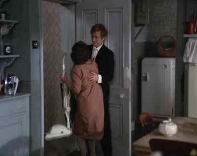 - I see...
- Oh. Sorry. - Twisted Nerve