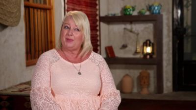 I SEE THAT MAMA IS GOING TO BE SLEEPING WITH US. - 90 Day Fiancé: The Other Way