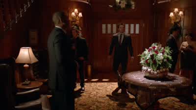 I see the halls are decked. - Arrow