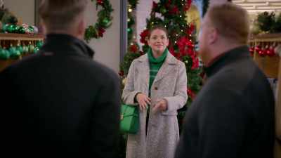 I see you're busy.
I'll come back. - Meet Me Under the Mistletoe
