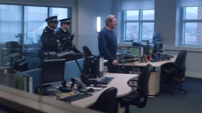I see you've cleared everybody out. - Line of Duty