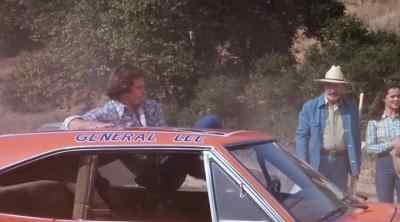 -I see you've fixed my fence.
-What's that thing? - The Dukes of Hazzard