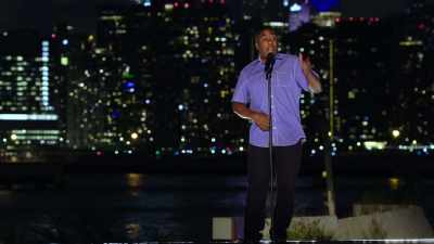 I seen an 8-year-old
running down the street - Colin Quinn & Friends: A Parking Lot Comedy Show