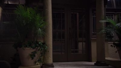 I SENSE SOMETHING HERE. - Psych