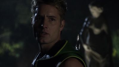 I shot him in the shoulder. - Smallville
