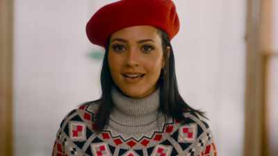 I should even be thanking you. - The Christmas Sitters