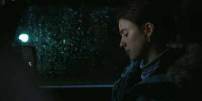 - I should have given collateral.
- Hey, don't beat yourself up. - Maid