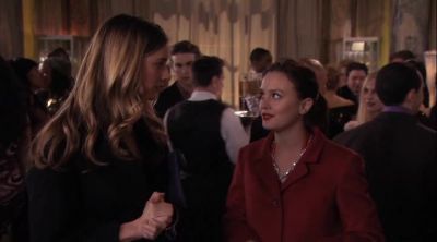 I should make sure
the gift bags are set out. - Gossip Girl