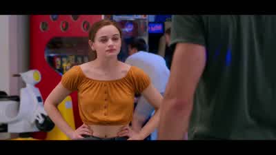 I should probably get going. - The Kissing Booth 2