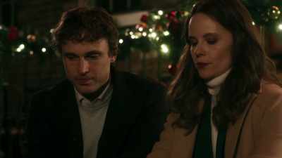 - I should, um,
probably go find Lizzie. - Christmas in Notting Hill