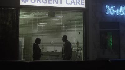 I should wait out here - Fear the Walking Dead
