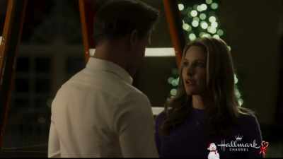 - I should...
- Yeah. Get going, yeah, - Christmas Wishes & Mistletoe Kisses