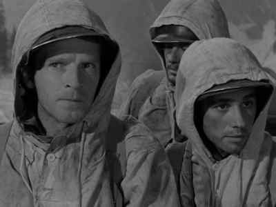 I smell more people,
real close. - Fixed Bayonets!