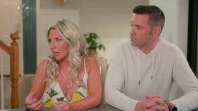 I was so beaten down,
and, you know, he really thrived on that. - How To Build a Sex Room