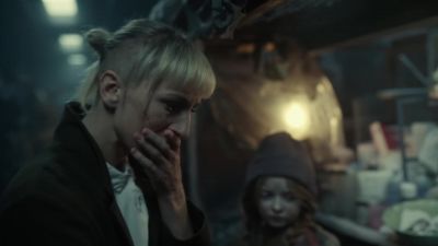 (SOFT DRAMATIC MUSIC) - Snowpiercer