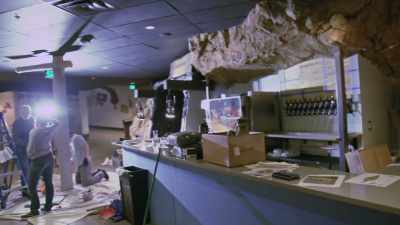 I started, like,
hanging pictures up, - ¡Casa Bonita Mi Amor!