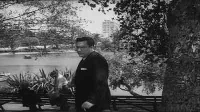 I stayed at a hotel that night. - The Bigamist