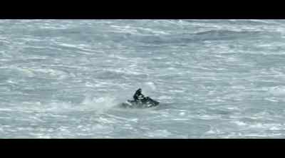I stayed out the
back. Hugo got him. - 100 Foot Wave