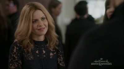 - I still don't understand
why Bubba wanted me here - Aurora Teagarden Mysteries: An Inheritance to Die For