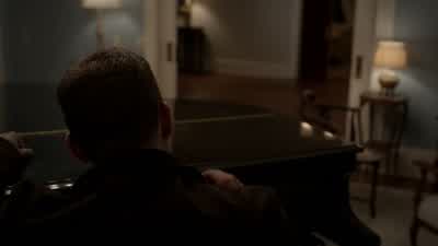 I stink of the bog. - The Originals