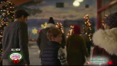 I stopped by this cafe
that morning - Christmas Town