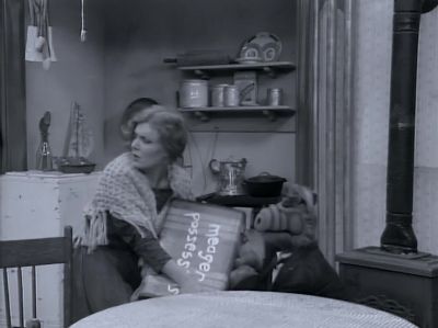        Suddenly, they hear
       the doorbell. - ALF