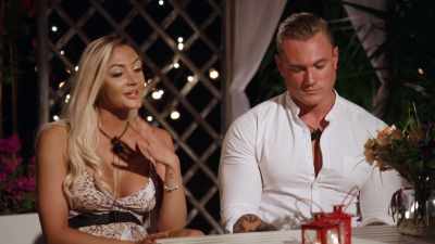 I had sunburnt
all my lips, - Love Island