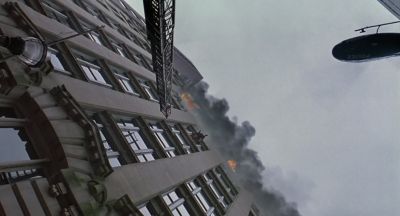 I swear to God I'll drop you - Ladder 49