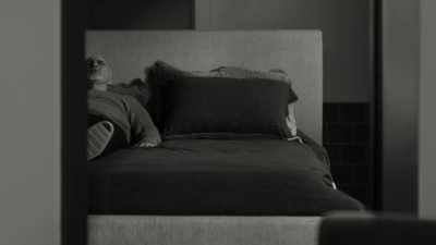 I swear, I know this is impossible,
but I'm having this feeling - Stutz