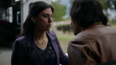 I swear, I never looked
inside that case. - Big Sky