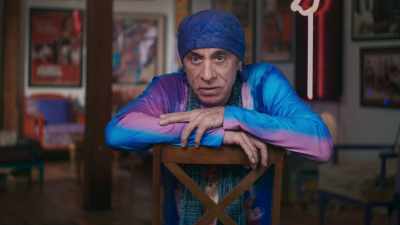 I talked her
into going out with me - Stevie Van Zandt: Disciple