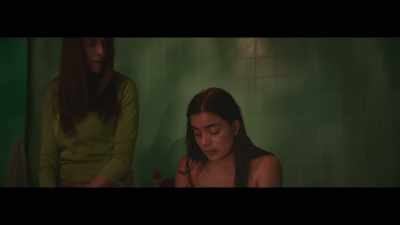 -I talked to León.
-Is he okay? - Souvenir