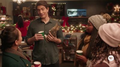 I tell my cat everything - The Nine Kittens of Christmas