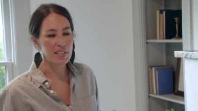 I tend to do these shelves
two or three times, - Fixer Upper: Behind the Design