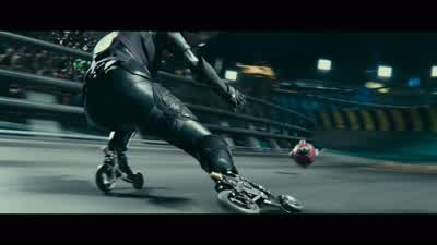 The new kid, Alita, takes possession right off the snap. - Alita: Battle Angel