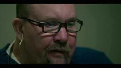I had the pistol on the table. - I Am a Killer