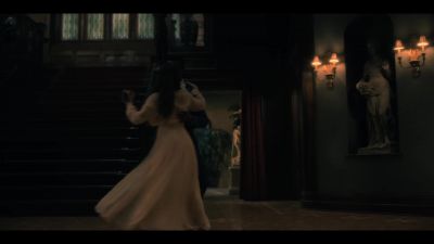 ♪ The smile on your face ♪ - The Haunting of Hill House