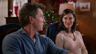 I think you can help me
bring that holiday magic back. - I'm Glad It's Christmas