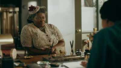 I think you could really
sing the hell out of the blues. - Robin Roberts Presents: Mahalia